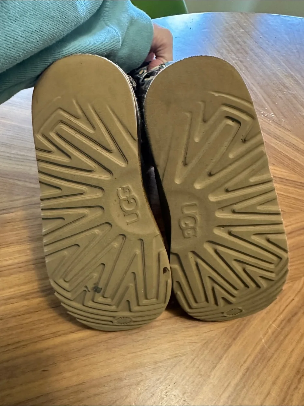 UGG Kids Chestnut Suede Bow Accent Shearling Boots